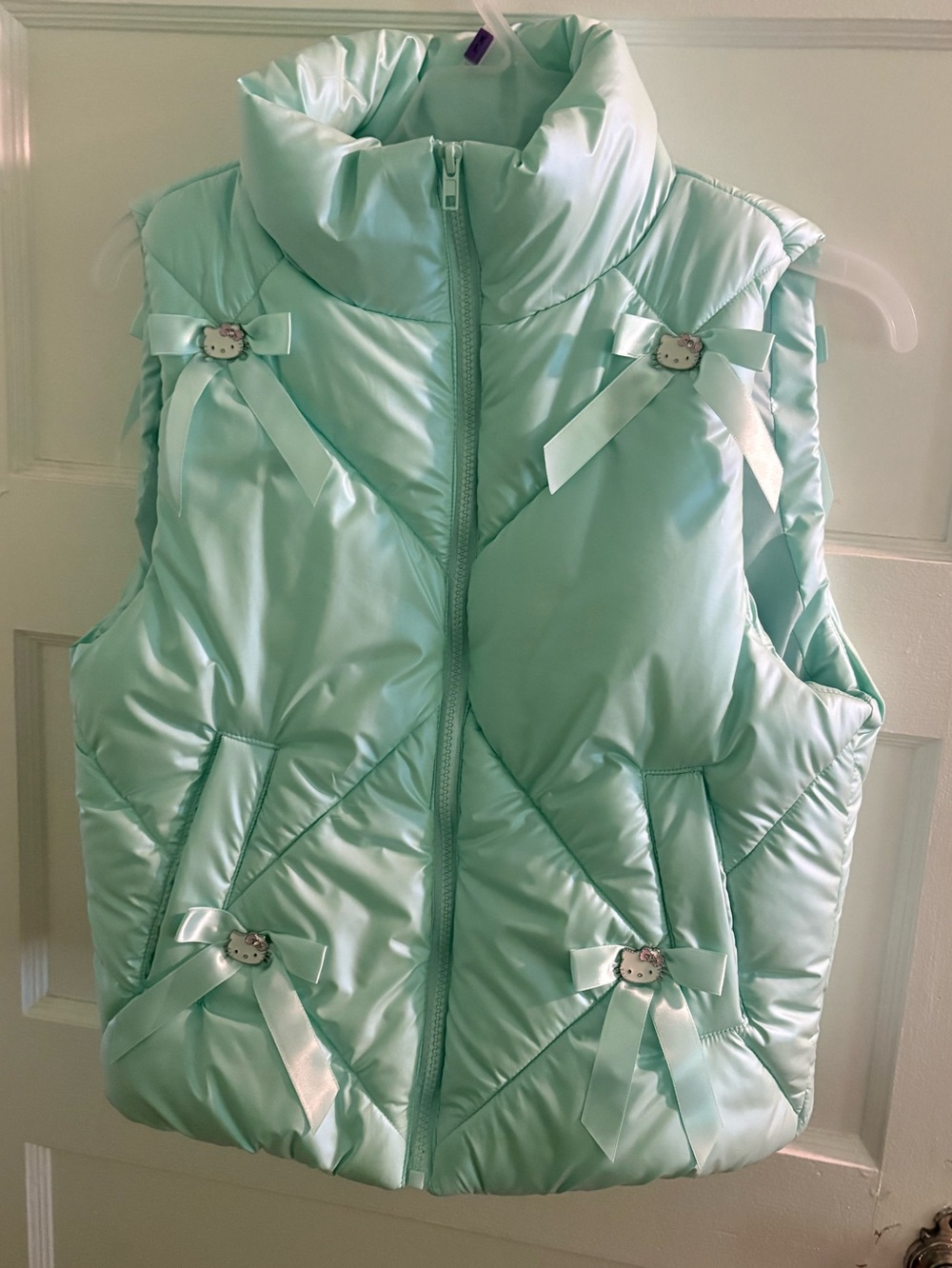 Forever 21 Hello Kitty and friends Girls' turquoise Puffer Vest